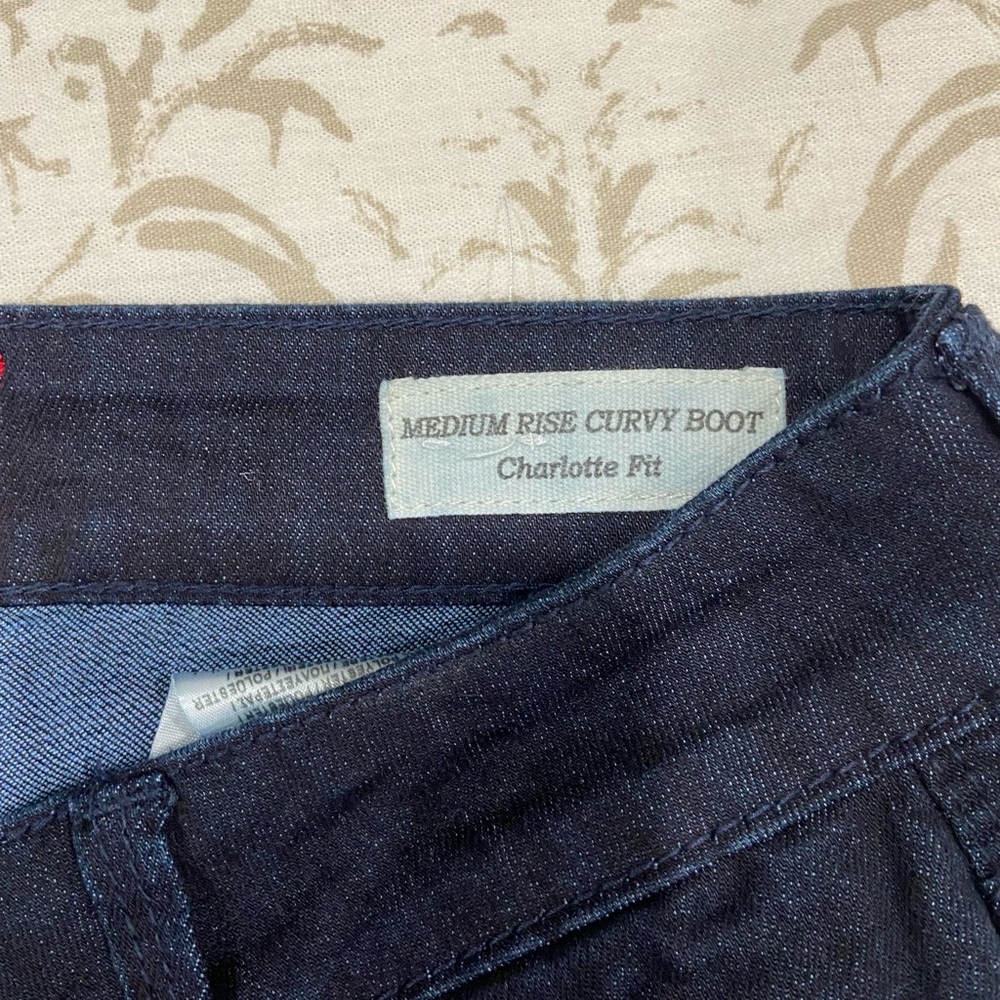 GUESS MEDIUM RISE BOOTCUT JEANS - Picture 3 of 5